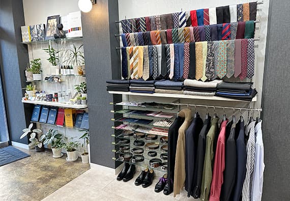 約2,000種の生地からご提案